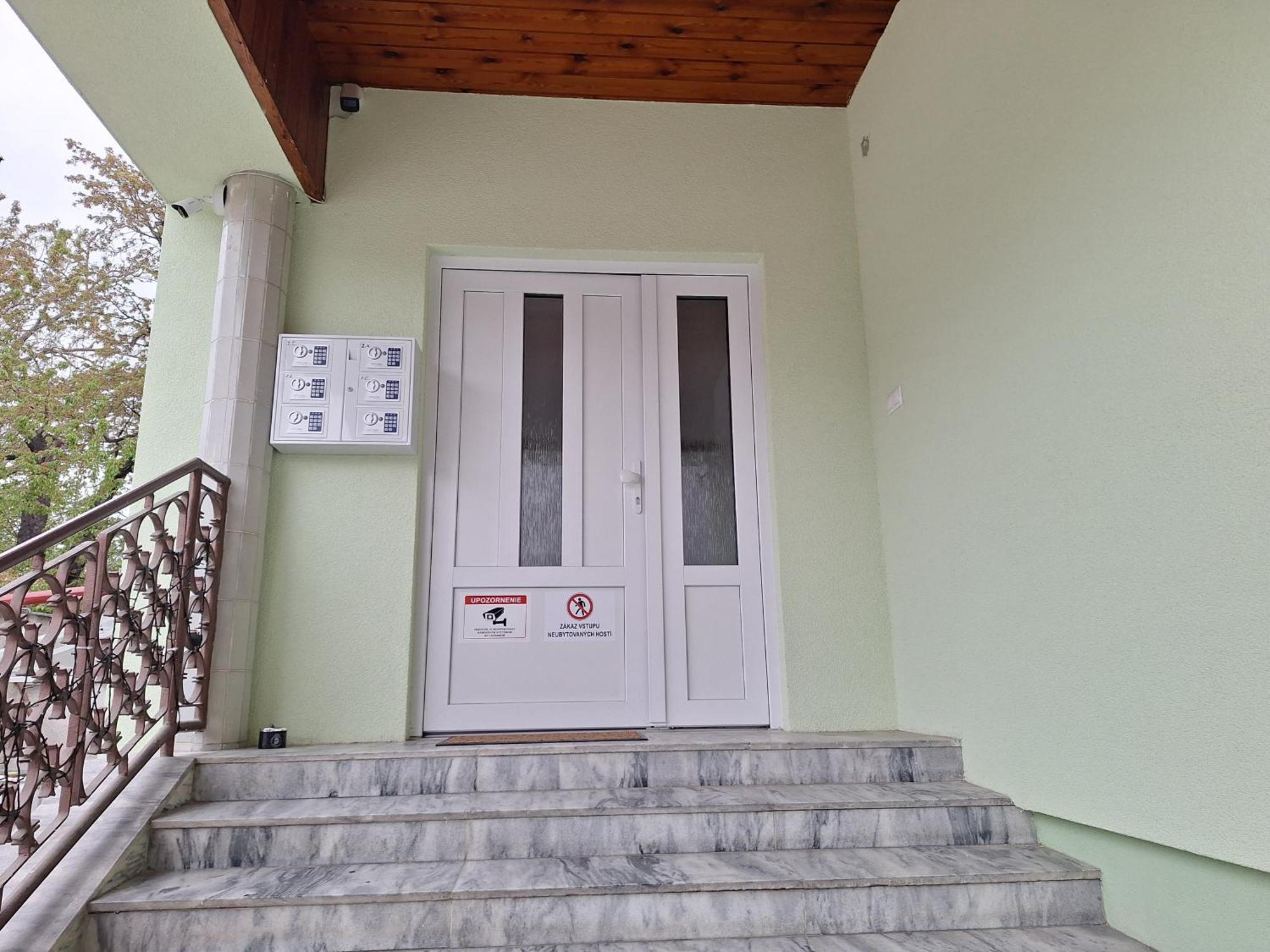 Apartmanovy Dom Stummerova Topoľčany Εξωτερικό φωτογραφία